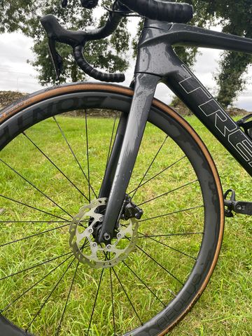 Brugt Trek Émonda SL 6 2024 2024 Road & Gravel — billede 4 af 7