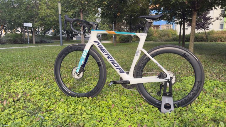 Used Merida REACTO 6000 2024 2024 Road & Gravel, White — image 2 of 8