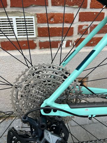 Orbea ALMA H20 2023 2023 Mountainbike usato, Verde — immagine 4 di 4
