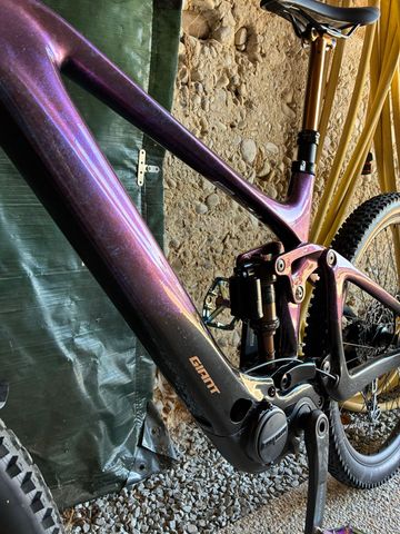 Gebrauchtes Giant Trance X Advanced E+ EL 0 2023 2023 Mountainbike, Violett, 27.5 — Bild 3 von 10