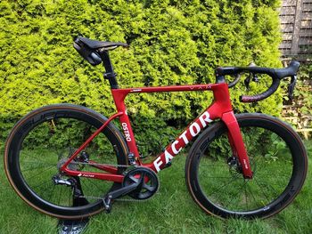 Używany Factor Ostro VAM 56 2024 2024 Road & Gravel