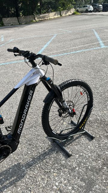 Used Mondraker LEVEL R 2022 2022 Mountainbike, Black, 29 — image 4 of 5
