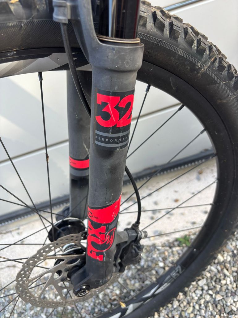 Giant Anthem SX 2 2017 2017 Mountainbike usato, Rosso — immagine 8 di 15