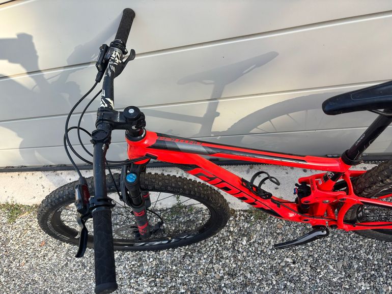 Giant Anthem SX 2 2017 2017 Mountainbike usato, Rosso — immagine 6 di 15