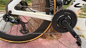 Canyon Aeroad CFR Di2 2024 2024 Road & Gravel usato, Bianco — immagine 2 di 3