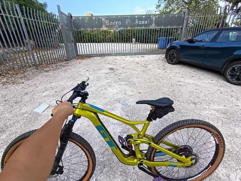 Gebrauchtes Gt Sensor Pro Carbon 2019 Mountainbike, Grün — Bild 4 von 11