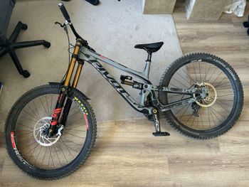 Gebrauchtes Pivot Phoenix 29 Pro Saint 2019 2019 Mountainbike, Hellgrau — Bild 12 von 26
