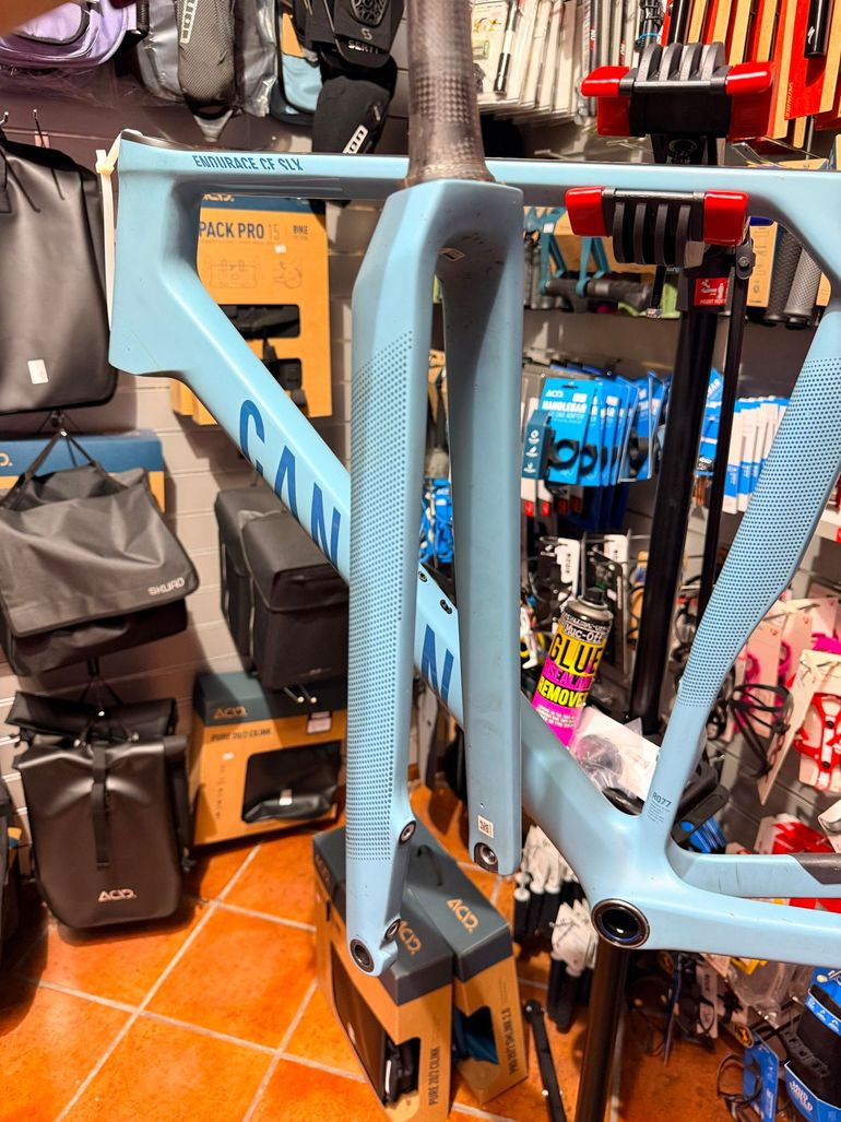 Gebrauchtes Canyon Endurace Frameset 2024 Road & Gravel, Blau — Bild 6 von 18