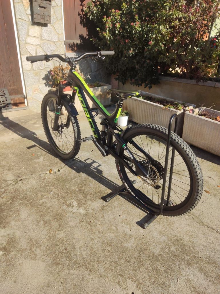 Used Norco Sight C 7.2 2015 2015 Mountainbike, Black, 27.5 — image 2 of 7