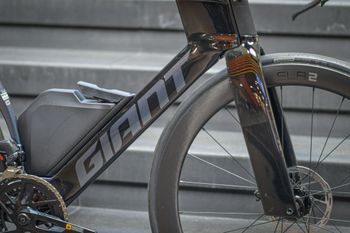 Used Giant Trinity Advanced SL 2 2025 2025 Road & Gravel, Black — image 4 of 13