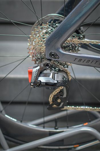 Used Giant Trinity Advanced SL 2 2025 2025 Road & Gravel, Black — image 7 of 13
