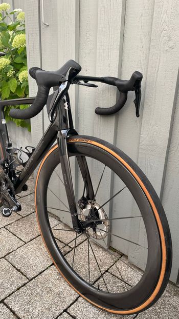 Used Evolve Custom Shimano Dura Ace Di2 2025 Road & Gravel, Black — image 6 of 10