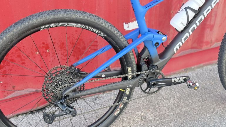 Mondraker F-PODIUM 2024 2024 Mountainbike usato, Blu — immagine 5 di 9