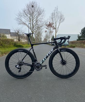 Used Factor O2 VAM SRAM RED eTap AXS 2023 2023 Road & Gravel