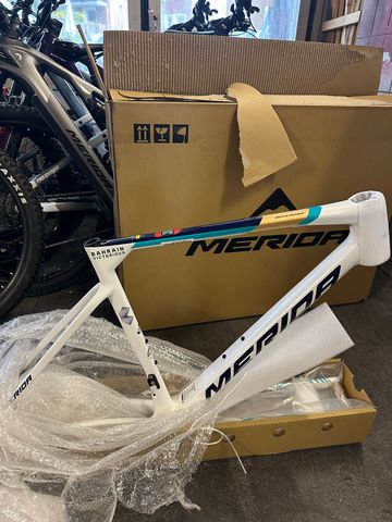 Brugt Merida SCULTURA TEAM 2025 Frameset 2025 Road & Gravel — billede 2 af 5