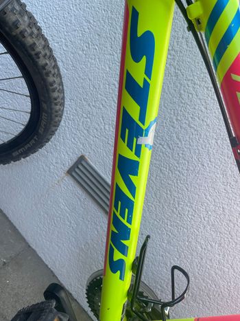 Stevens Custom Shimano Acera 2022 Mountainbike d'occasion — image 9 sur 9