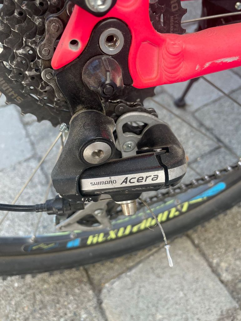 Stevens Custom Shimano Acera 2022 Mountainbike d'occasion — image 3 sur 9