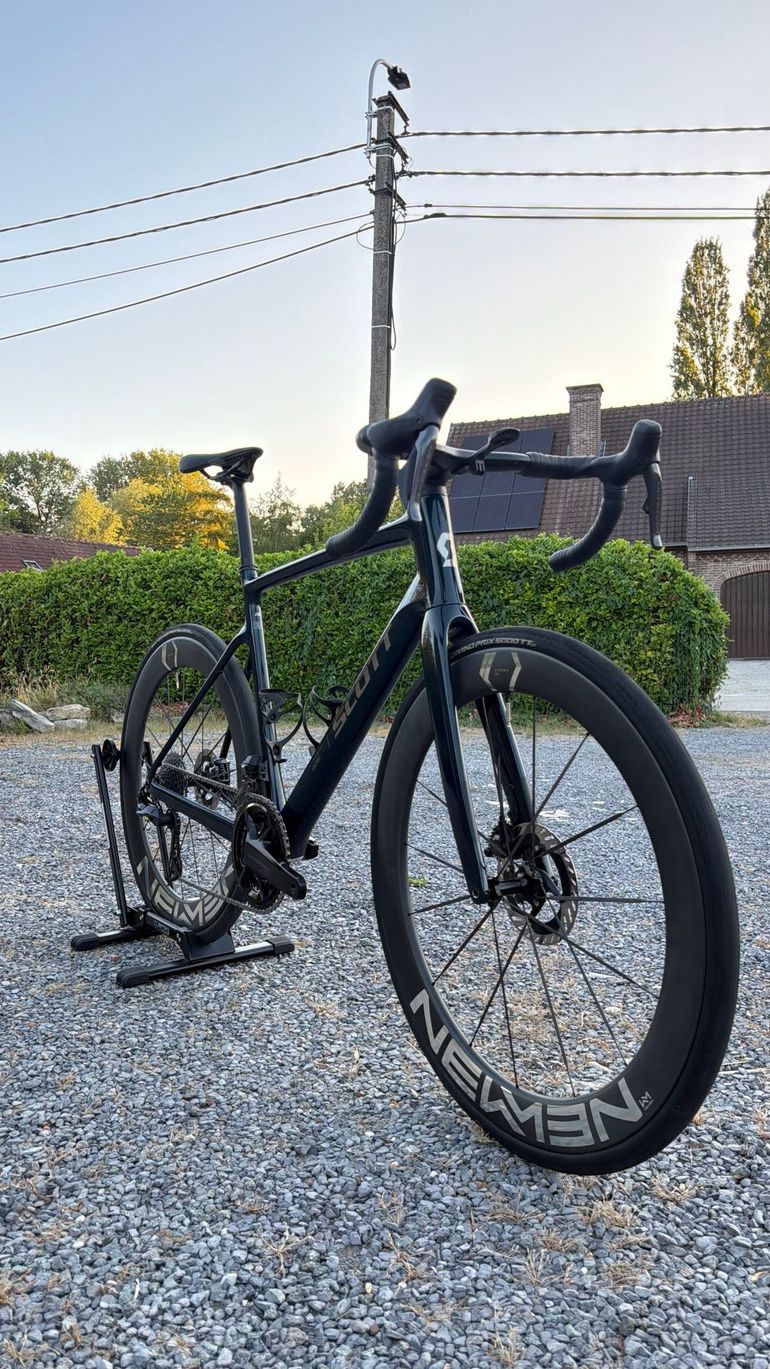 Scott Addict 20 2025 2025 Road & Gravel usato, Verde — immagine 2 di 11