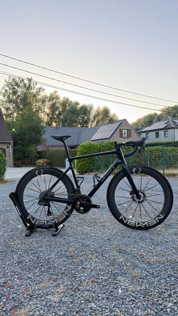 Scott Addict 20 2025 2025 Road & Gravel usato