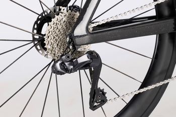 Gebrauchtes Canyon Aeroad CFR Di2 2025 2025 Road & Gravel, Schwarz — Bild 4 von 9