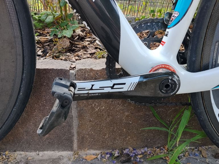 Used Carrera Custom Shimano Ultegra 2015 Road & Gravel, White — image 11 of 14