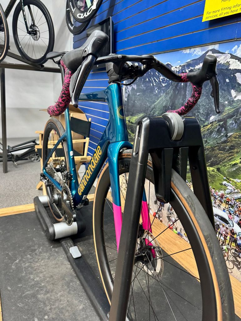 Used Cannondale Supersix Shimano Ultegra Di2 2024 Road & Gravel, Green — image 8 of 11