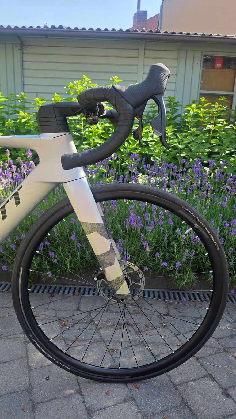 Scott Foil RC 30 2025 2025 Road & Gravel usato, Grigio chiaro — immagine 5 di 17