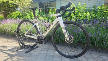 Scott Foil RC 30 2025 2025 Road & Gravel usato, Grigio chiaro — immagine 2 di 17