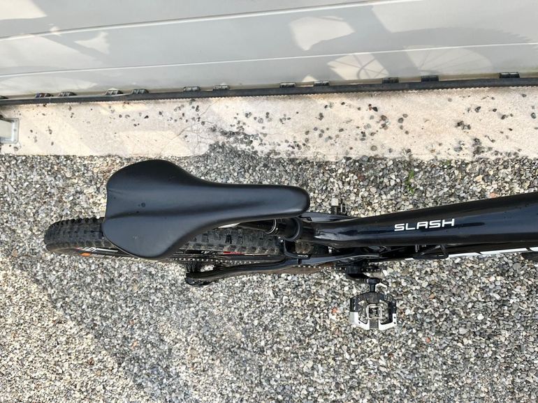 Brugt Trek Slash 9.7 2020 2020 Mountainbike — billede 15 af 16