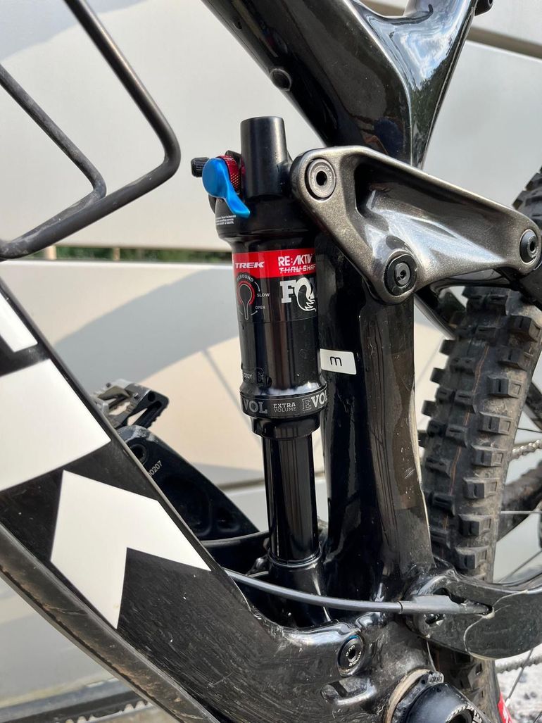 Brugt Trek Slash 9.7 2020 2020 Mountainbike — billede 13 af 16