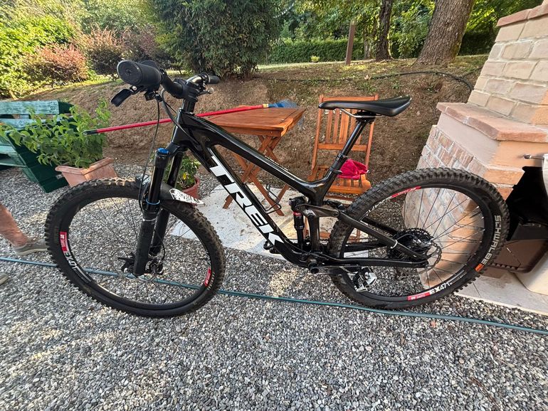 Brugt Trek Slash 9.7 2020 2020 Mountainbike — billede 11 af 16