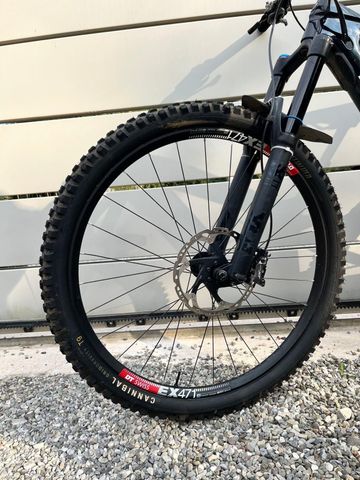 Použité Trek Slash 9.7 2020 2020 Mountainbike — obrázek 16 z 16