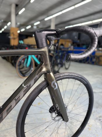 Brugt Scott Addict RC 40 2023 2023 Road & Gravel — billede 11 af 24