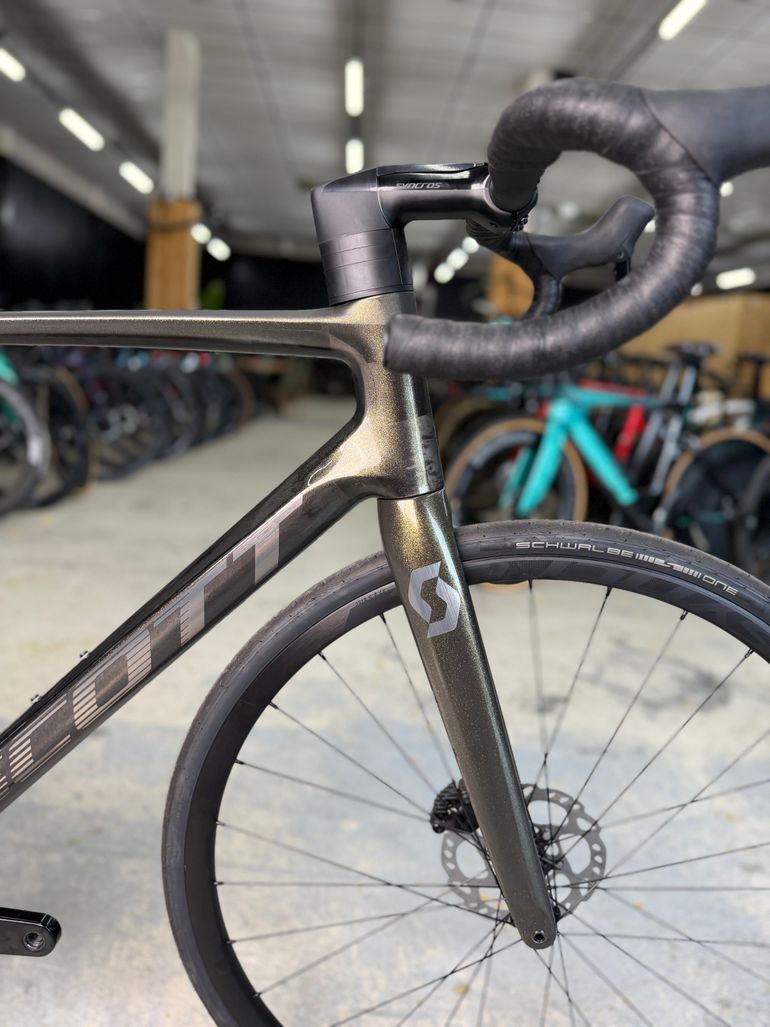 Brugt Scott Addict RC 40 2023 2023 Road & Gravel — billede 8 af 24