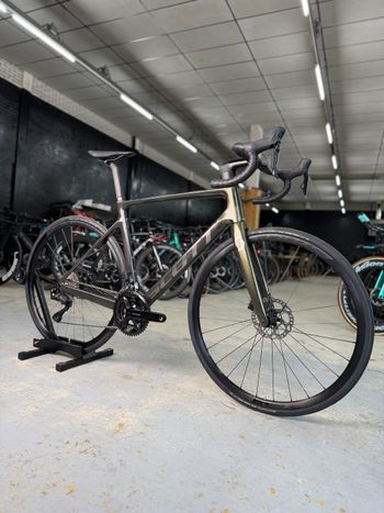 Brugt Scott Addict RC 40 2023 2023 Road & Gravel — billede 2 af 24