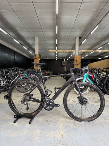 Used Canyon Ultimate CF SL Di2 2020 2020 Road & Gravel