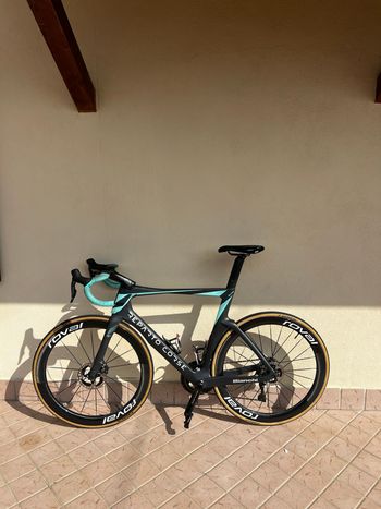Used Bianchi Oltre Frameset 2023 Road & Gravel, Black — image 2 of 3