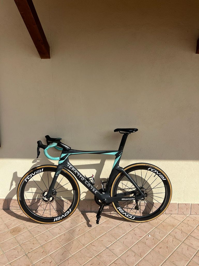Used Bianchi Oltre Frameset 2023 Road & Gravel, Black — image 2 of 3