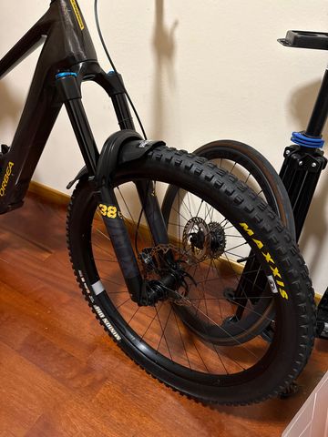 Używany Orbea WILD M10 20mph 2023 2023 Mountainbike — zdjęcie 5 z 6