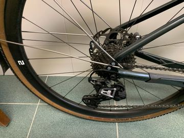 Tweedehands Giant Revolt Advanced 0 2024 2024 Road & Gravel — afbeelding 3 van 4