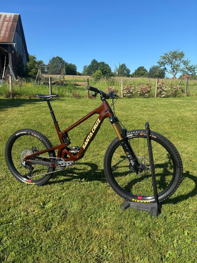 Używany Santa Cruz Bronson X0 AXS RSV / Carbon CC 2025 2025 MTB
