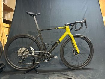 Used Scott Addict Gravel Tuned 2024 2024 Road & Gravel
