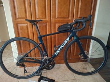 Used Specialized Tarmac SL7 Sport - Shimano 105 2024 2024 Road & Gravel