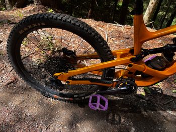 Używany YT Industries Capra CORE 3 MX 2024 2024 Mountainbike — zdjęcie 8 z 10