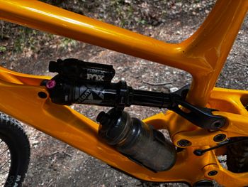 Używany YT Industries Capra CORE 3 MX 2024 2024 Mountainbike — zdjęcie 6 z 10