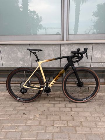 Gebrauchtes Canyon Grail CF SLX 9 eTap 2022 2022 Road & Gravel