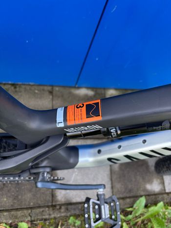 Used Canyon Neuron Shimano SLX 2024 Mountainbike, Light Gray, 29 — image 8 of 20