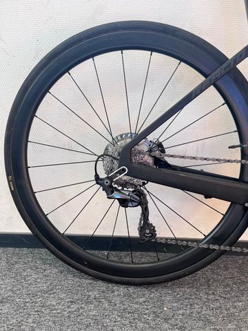 Used Merida REACTO 5000 2023 2023 Road & Gravel, Black — image 8 of 12
