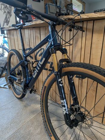 Used BMC Fourstroke 01 ONE 2021 2021 Mountainbike, Blue, 29 — image 6 of 7