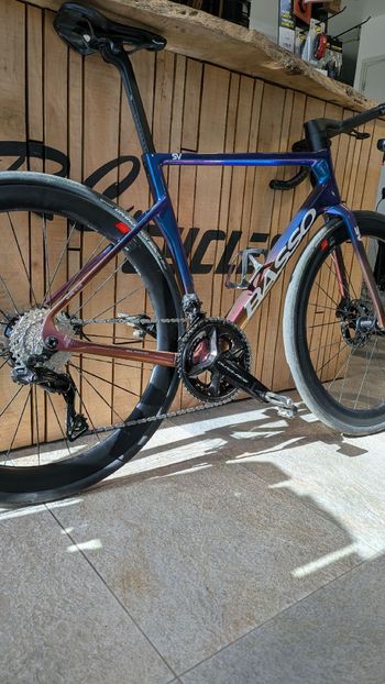 Basso SV Shimano Dura Ace Di2 2026 Road & Gravel d'occasion
